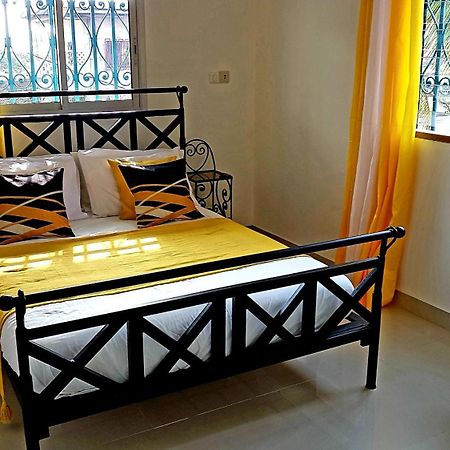Appartement Makepe Bm 2 Дуала Екстер'єр фото