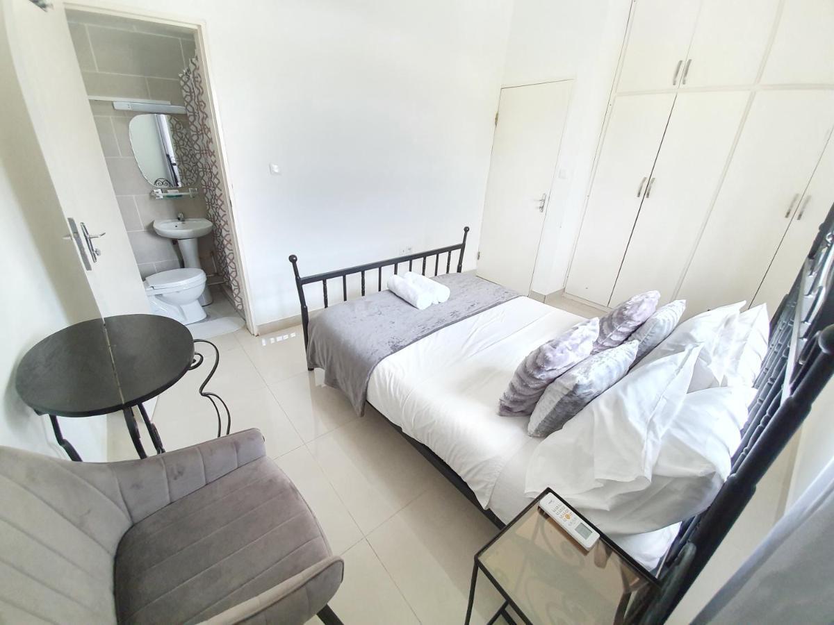 Appartement Makepe Bm 2 Дуала Екстер'єр фото